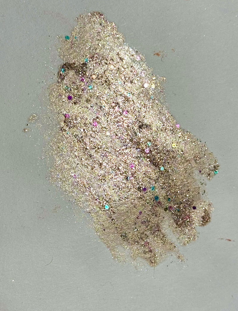 STORMI MAGIC LIQUID EYESHADOW
